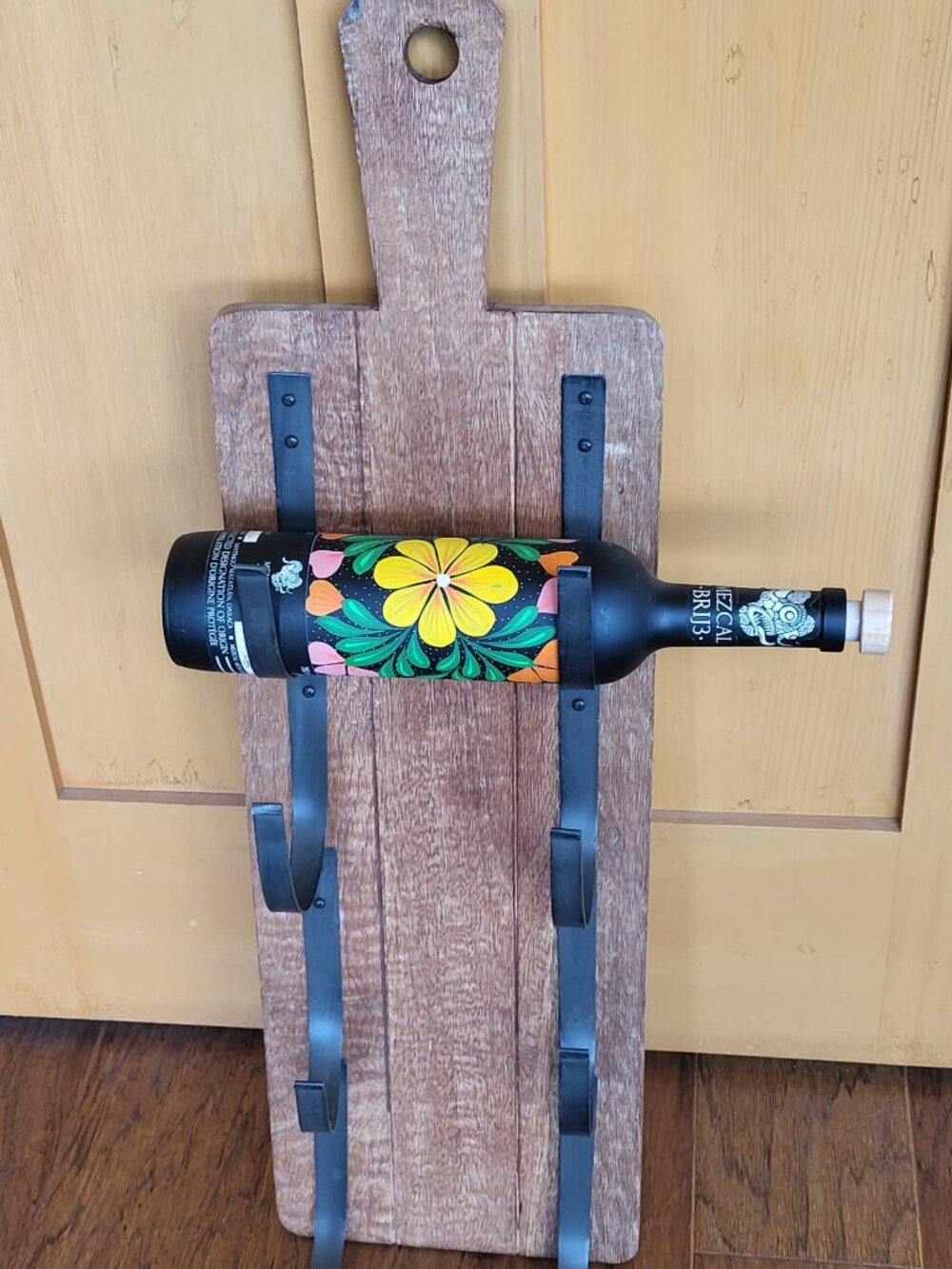 NWOT Mud Pie Paddle Board Wine Rack - 30 in by 10 inch and hold 4 bottles